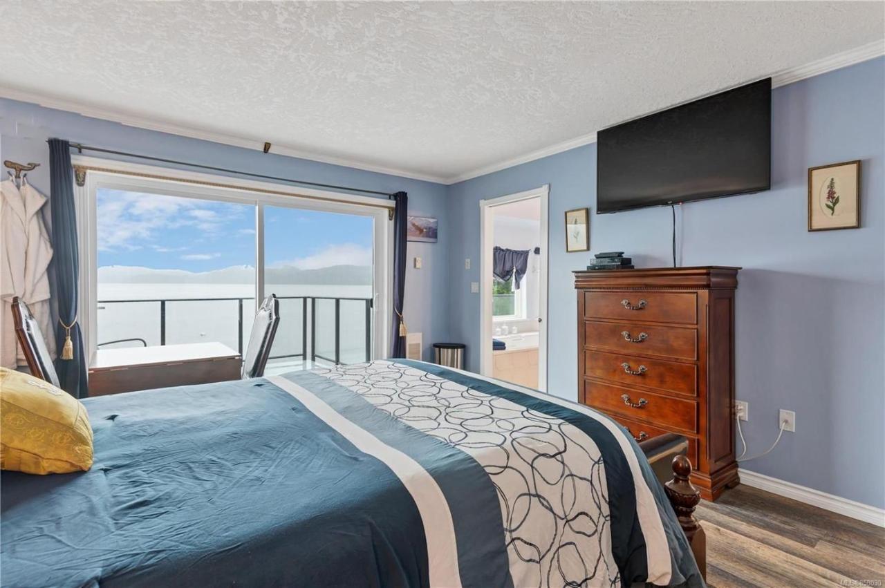 The Oceanfront On Stephens Bay Coal Harbour